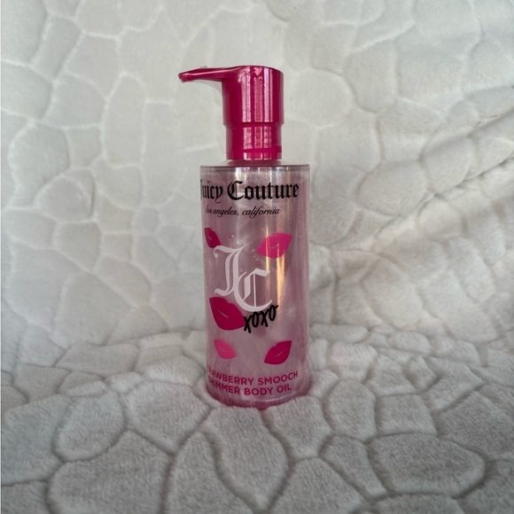 Juicy Couture Strawberry Smooch Shimmer Body Oil - Picture 2 of 10